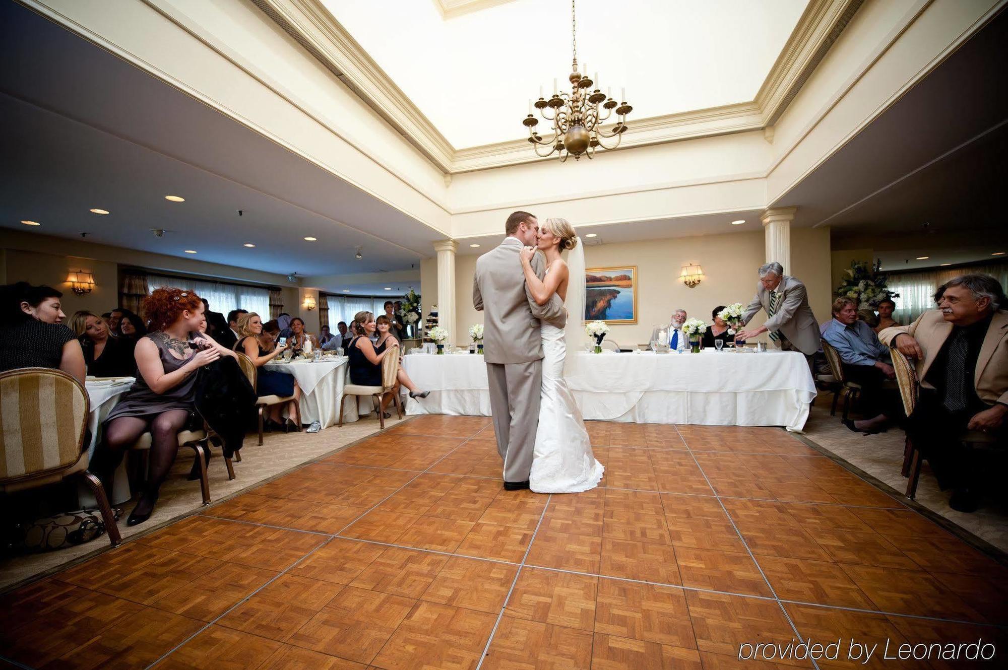 York Harbor Inn レストラン 写真